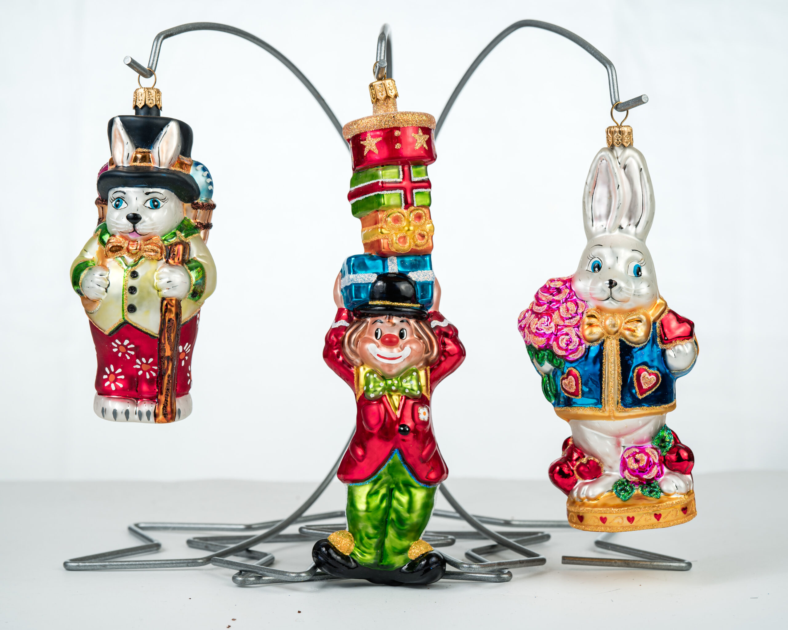 Christmas ornament Bunny with Basket - Image 9