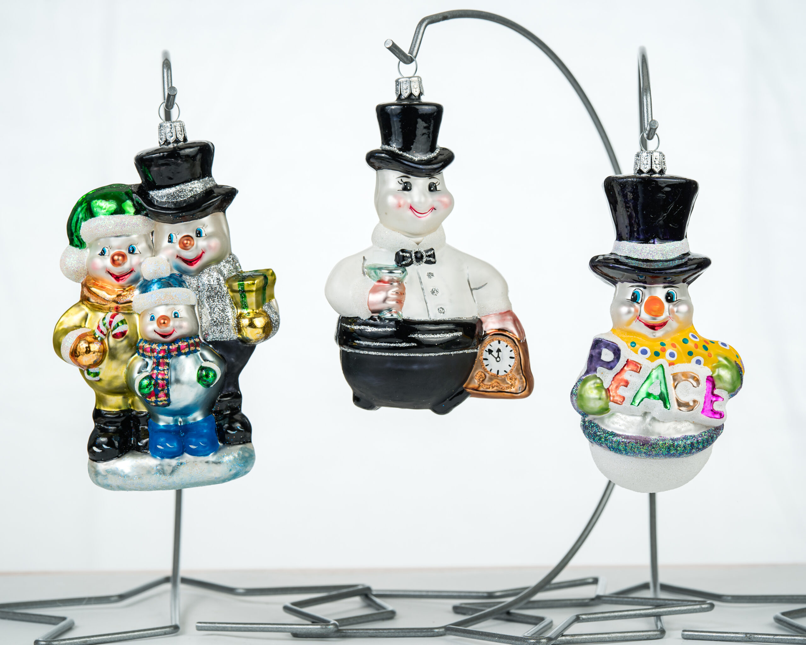 Christmas ornament Snowman 'PEACE' in Purple Hat - Image 6