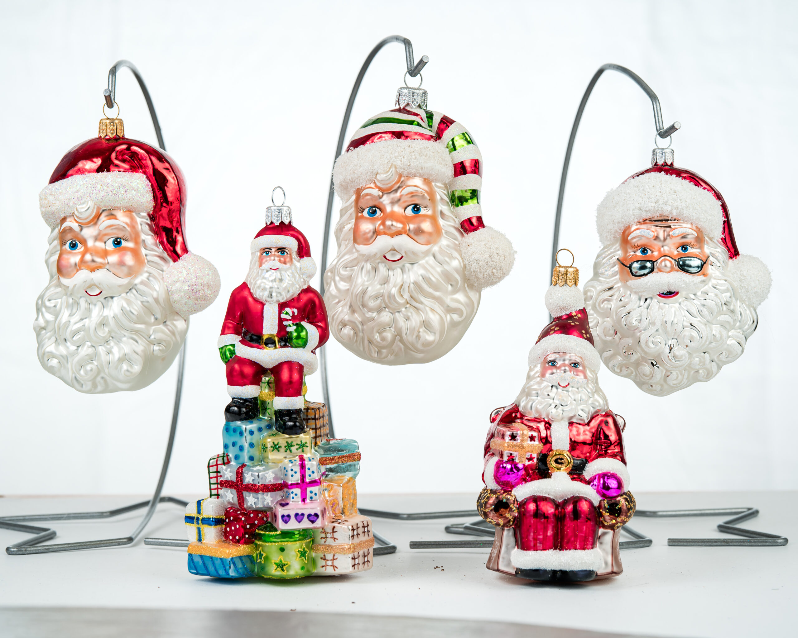 Christmas ornament Santa in Glasses - Image 7
